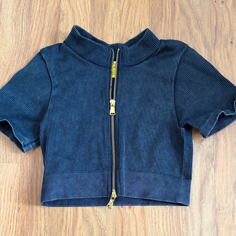 Charcoal Ribbed Zip Up Top